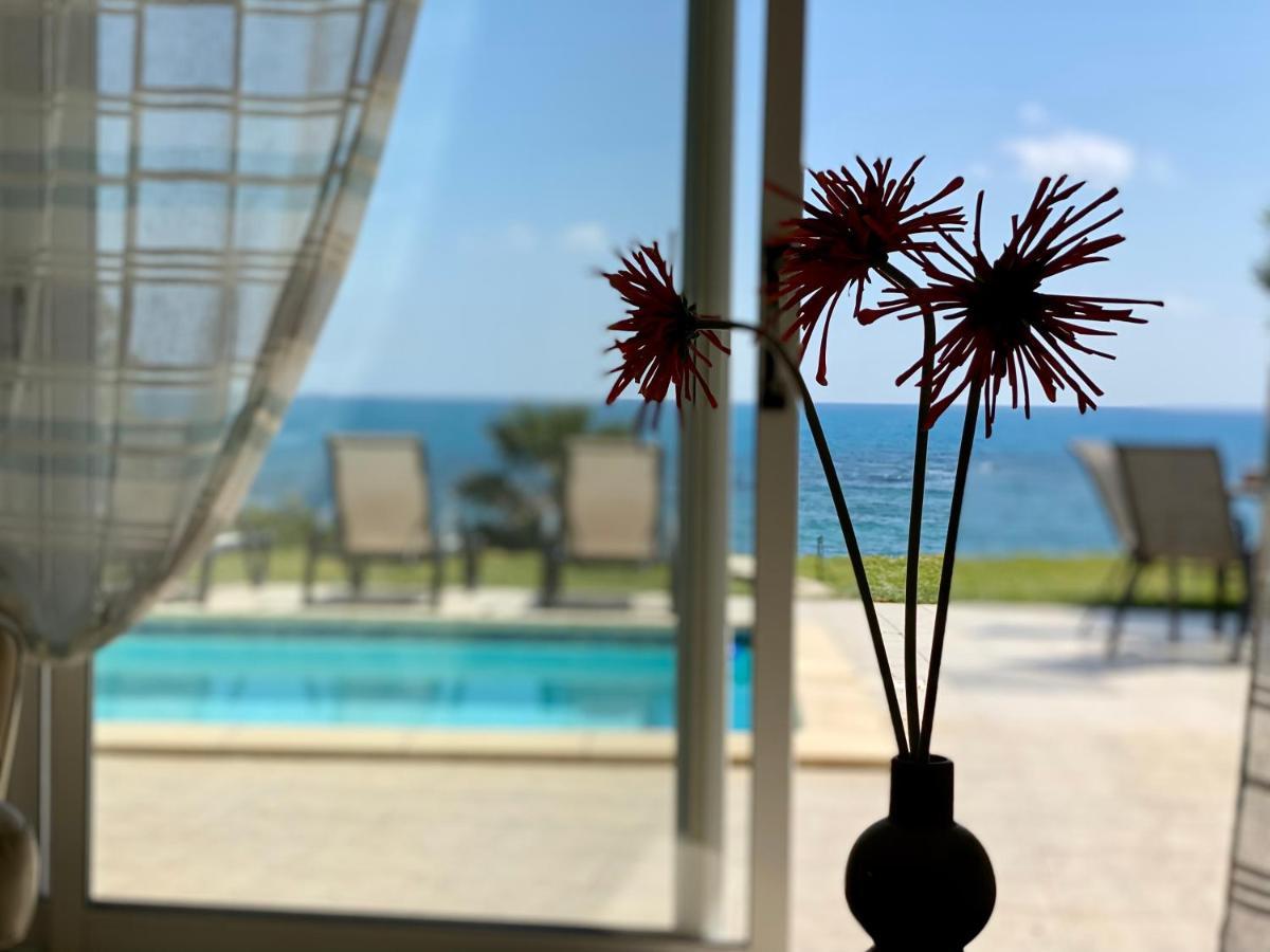Amazing Front Line Villa In Coral Bay Peyia Buitenkant foto