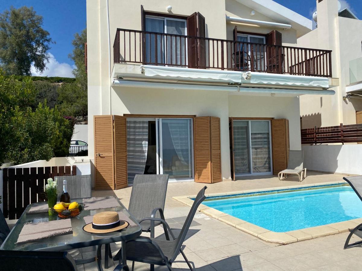Amazing Front Line Villa In Coral Bay Peyia Buitenkant foto