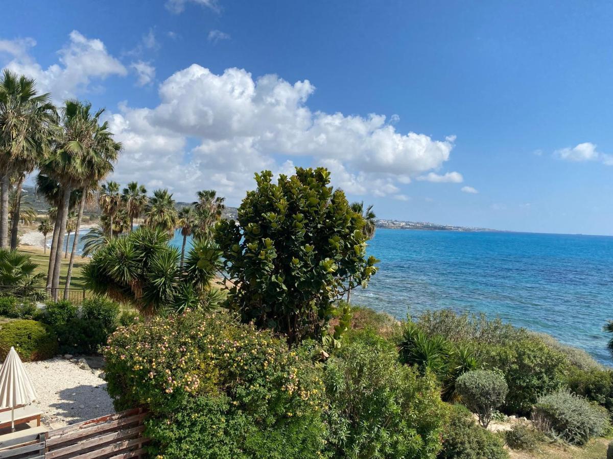 Amazing Front Line Villa In Coral Bay Peyia Buitenkant foto