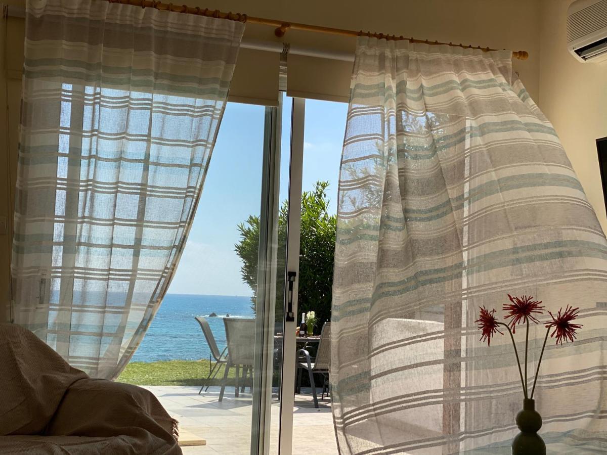 Amazing Front Line Villa In Coral Bay Peyia Buitenkant foto