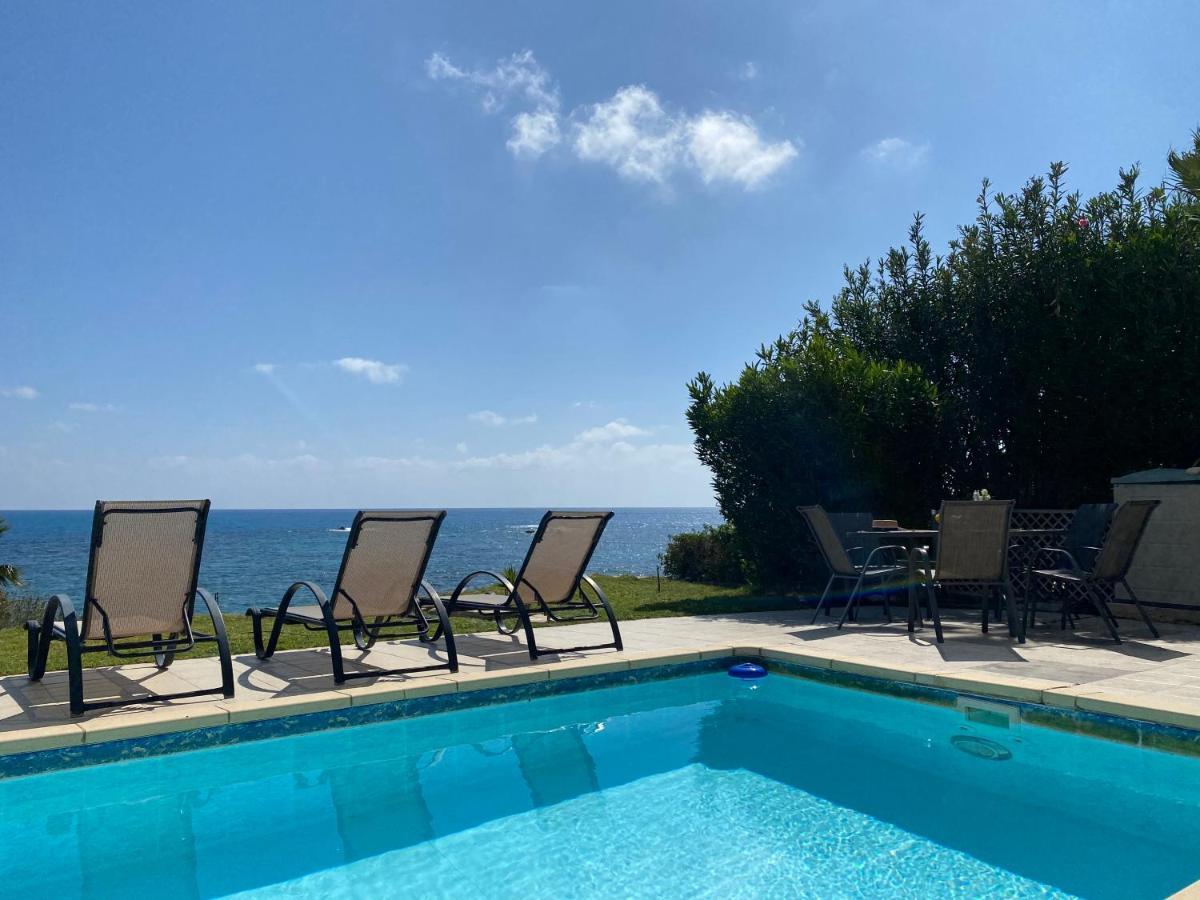 Amazing Front Line Villa In Coral Bay Peyia Buitenkant foto