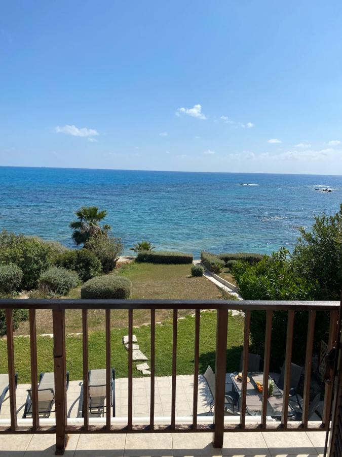 Amazing Front Line Villa In Coral Bay Peyia Buitenkant foto